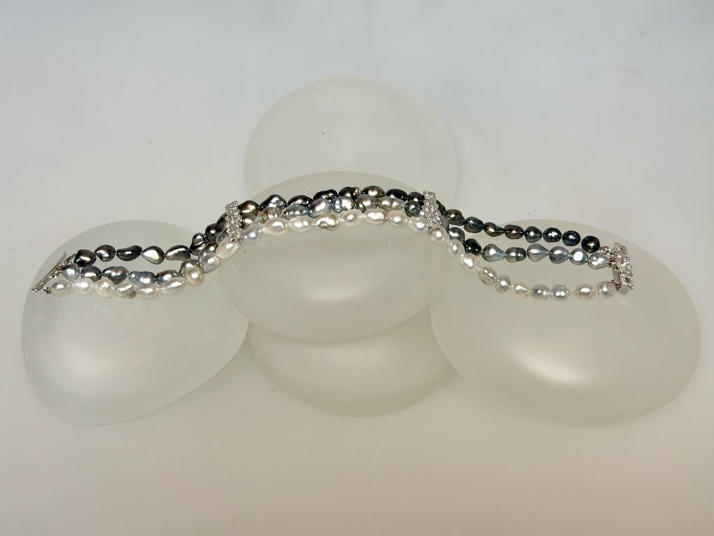 18K WHITE GOLD 3 ROW KESHI TAHITIAN PEARL AND DIAMOND BRACELET AV2679