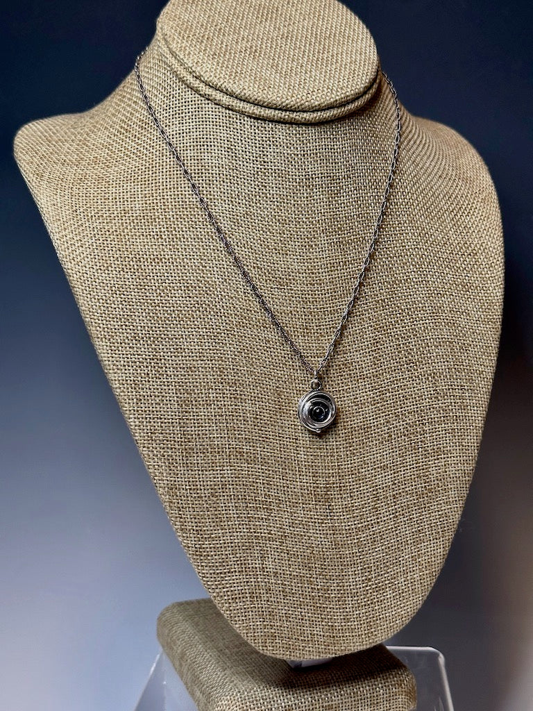 .925 WOODLAND OXIDIZED PENDANT WITH LONDON BLUE TOPAZ BR249