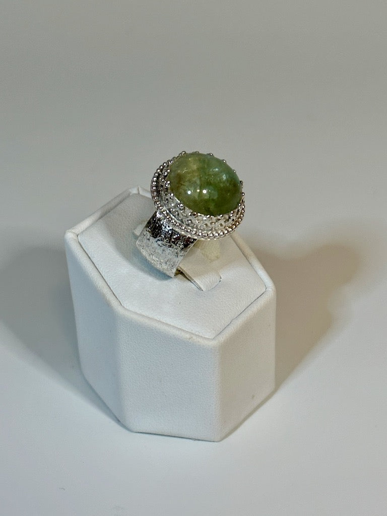.925 PRASIOLITE/GREEN AMETHYST WIDE BAND RING BR256