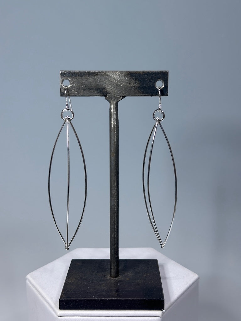 .925 NOVETTE EARRINGS ON FH BR511