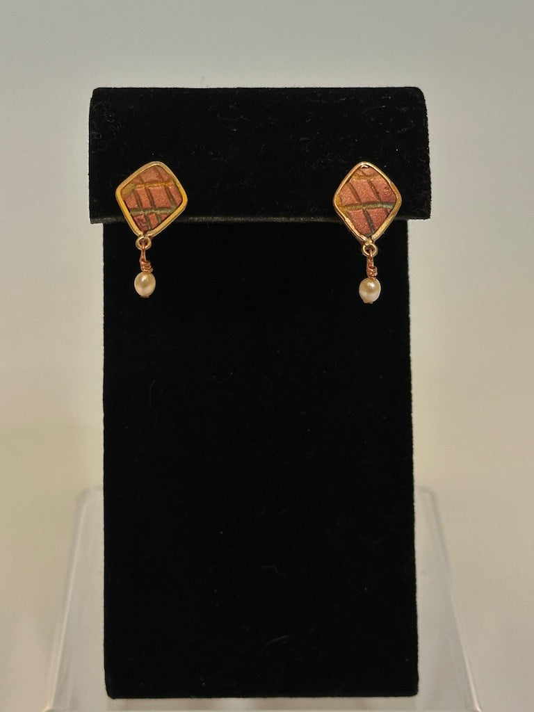 DAINTY POLYMER CLAY POST EARRINGS WITH CULTURED PEARL PCE685