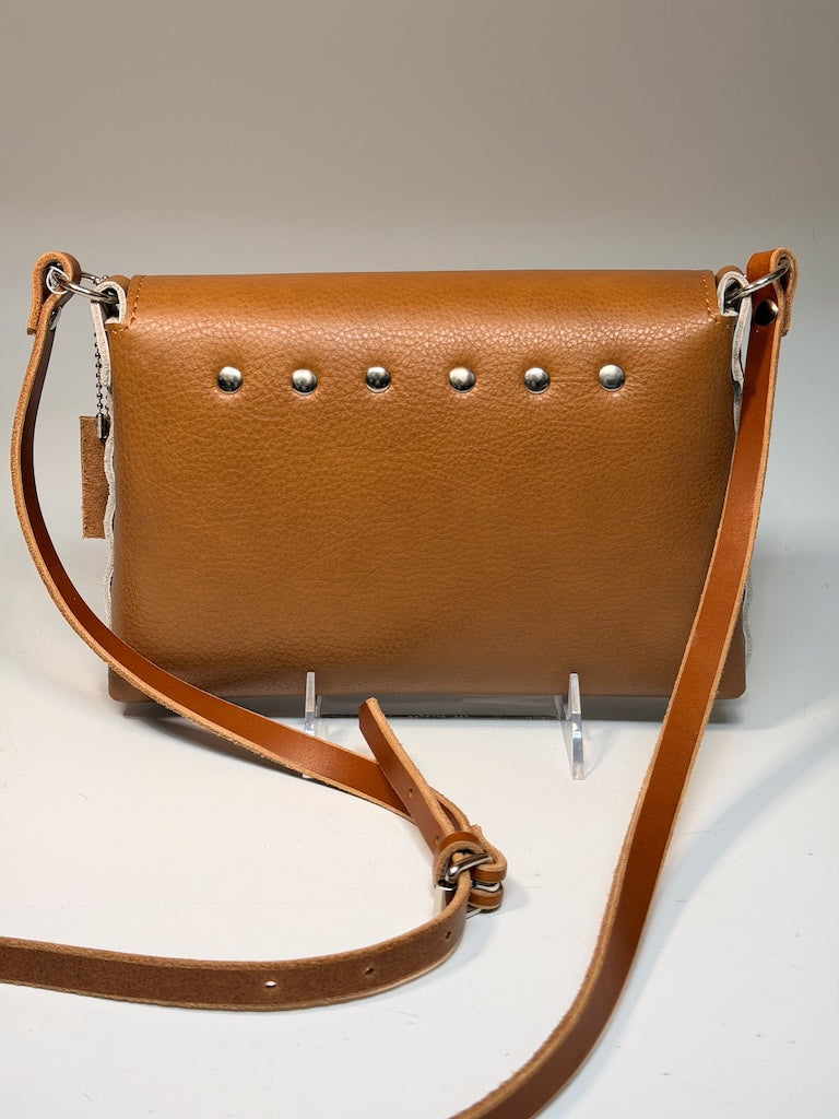 CARMEL LEATHER FLAP BAG II277
