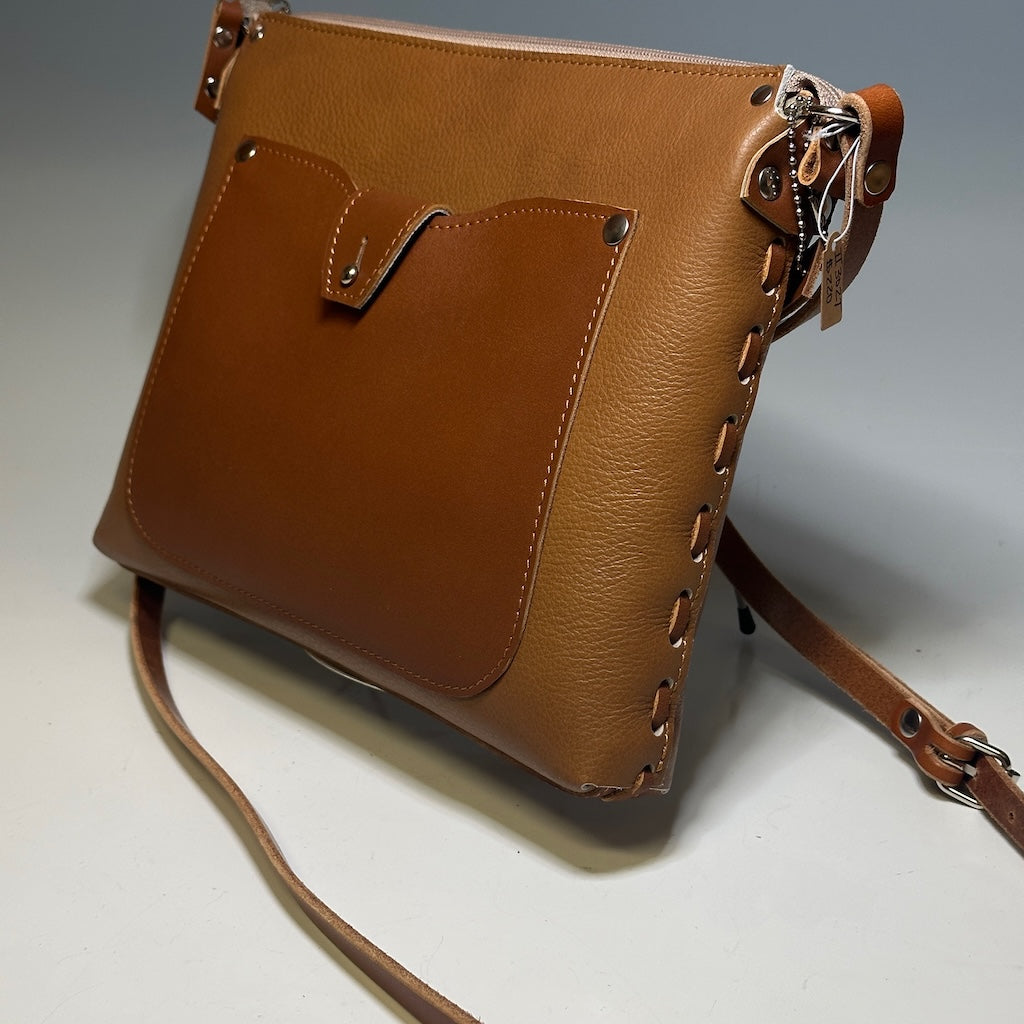 BROWN LEATHER ZIPPER HANDBAG II302T