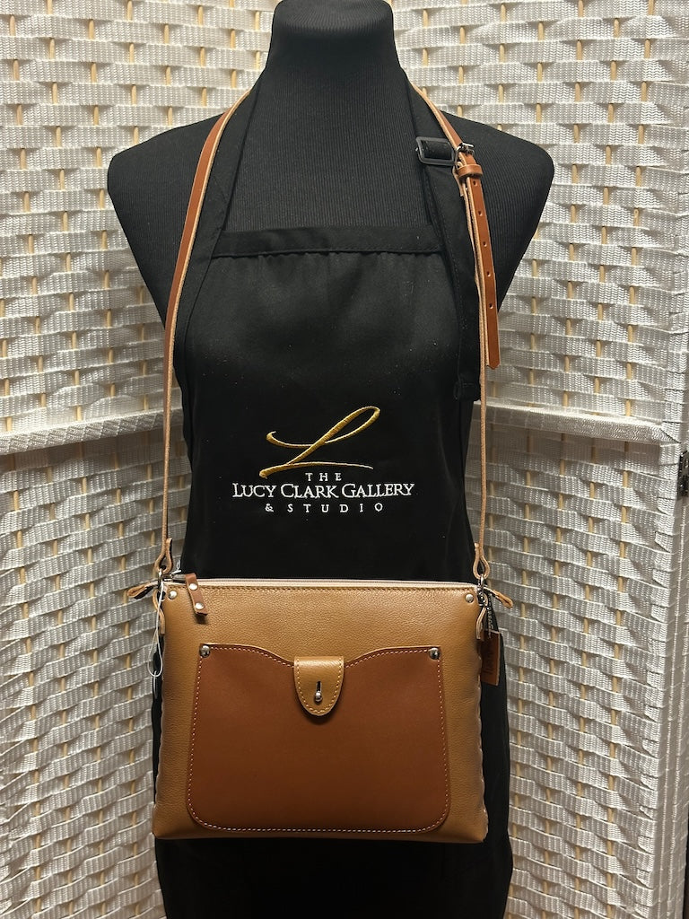 SMALL BROWN ZIPPER HANDBAG WITH EXTERNAL POCKET II302