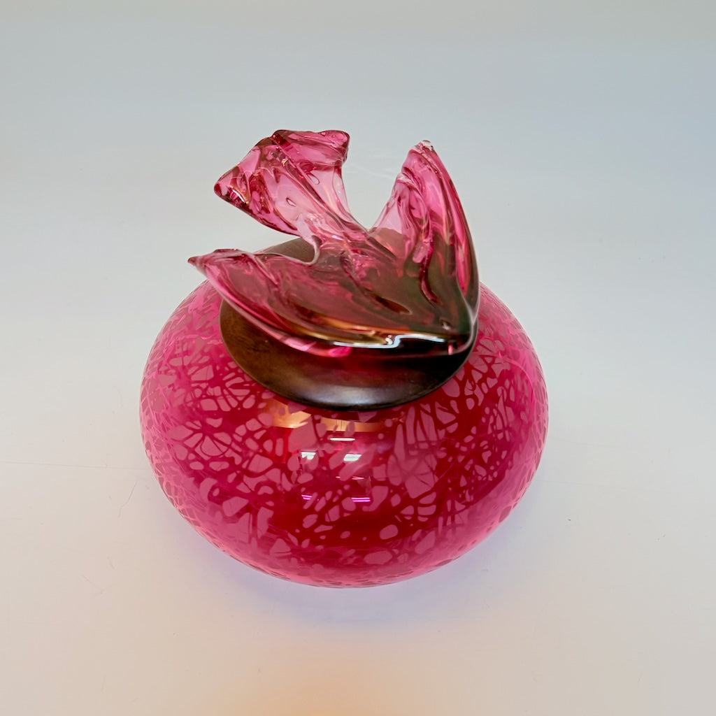 "BIRDS IN FLIGHT" FUSCHIA ROUND BLOWN GLASS LIDDED VESSEL