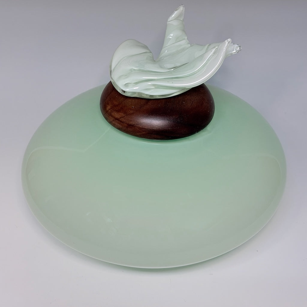 "BIRDS IN FLIGHT" LIGHT GREEN BLOWN GLASS LIDDED VESSEL