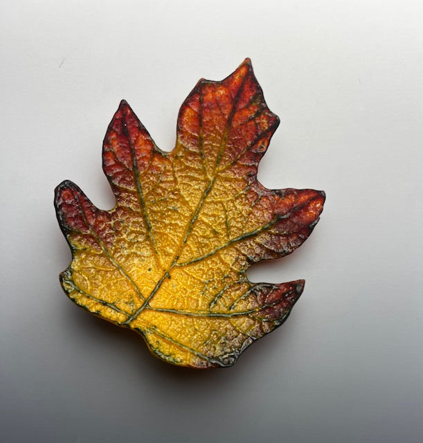 HYDRANGEA GLASS LEAF SCULPTURE - MINI DW34