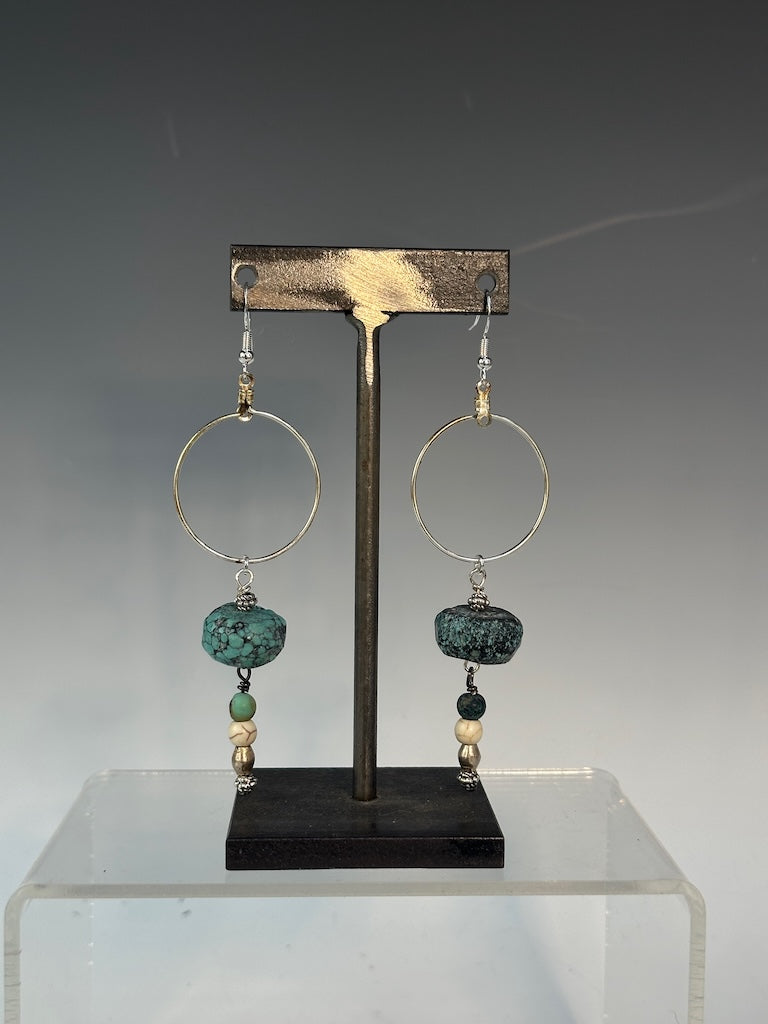 STERLING SILVER AND TURQUOISE DROP EARRINGS LCE935