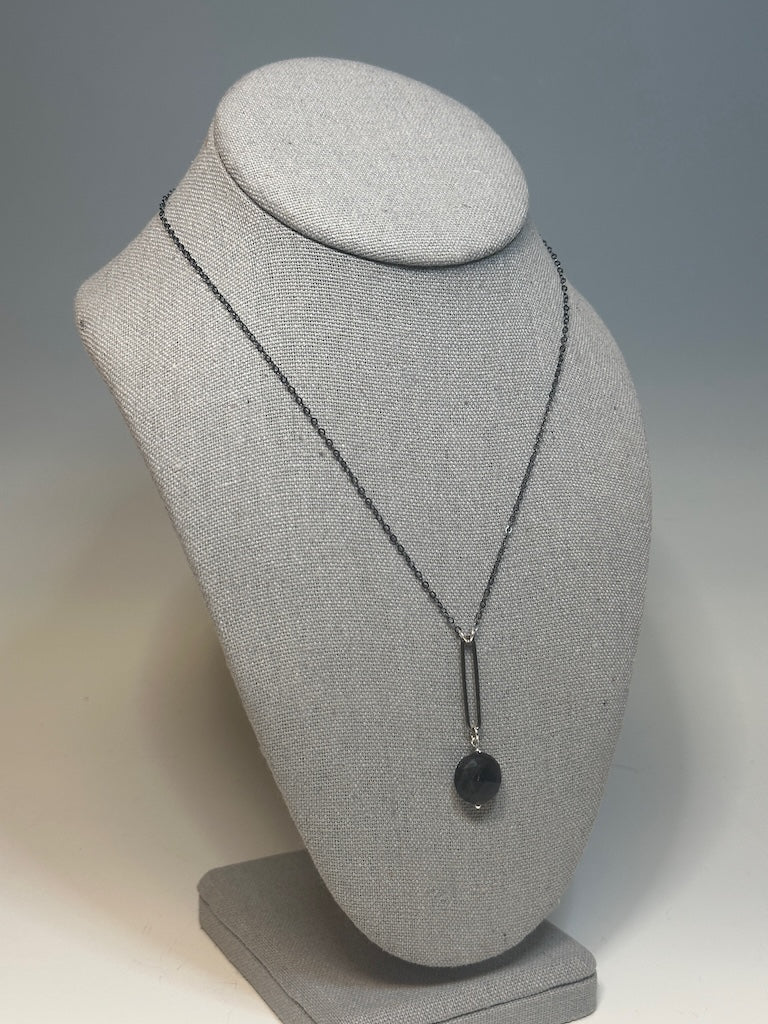 LABRADORITE CIRCLE PENDANT WITH OXIDIZED STERLING SILVER PAPER CLIP AND CHAIN NECKLACE LCN1021