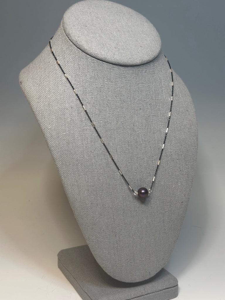 PURPLE PEARL SOLATAIRE AND OXIDIZED STERLING SILVER CHAIN NECKLACE LCN1022
