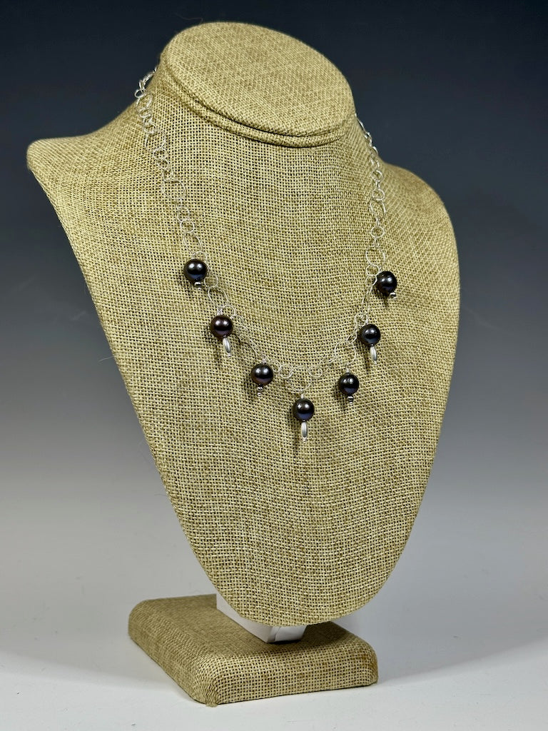 PURPLE FRESHWATER PEARL AND STERLING SILVER CIRCLE CHAIN NECKLACE LCN1059