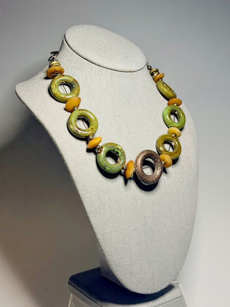 CERAMIC CIRCLE NECKLACE WITH AFRICAN TRADE BEADS AND COPPER CENTER CIRCLE PENDANT LCN3039