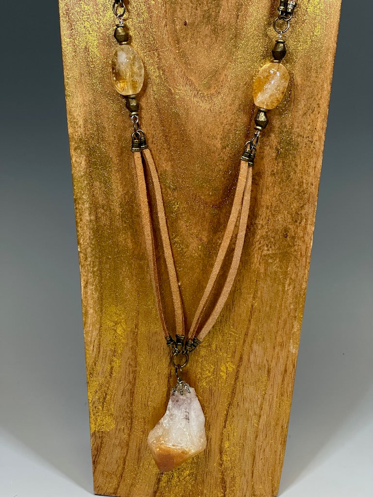 ROUGH CUT CITRINE AND LEATHER STATEMENT NECKLACE  LCN603