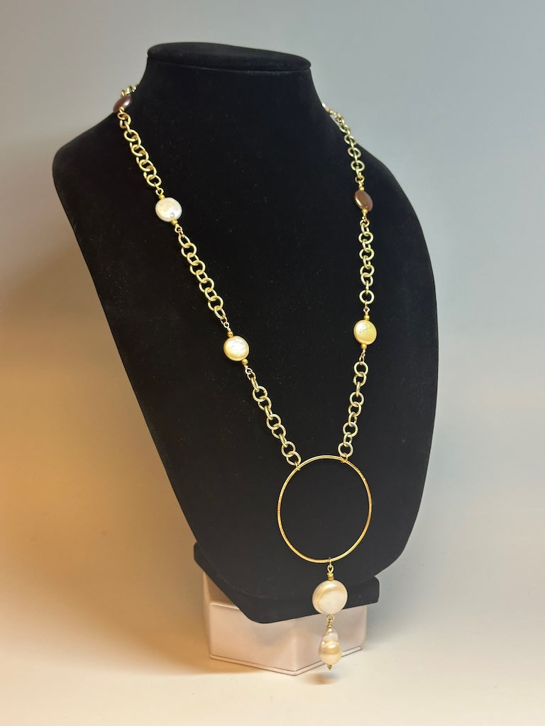 BRASS AND FRESH WATER PEARL CIRCLE PENDANT NECKLACE LCN679