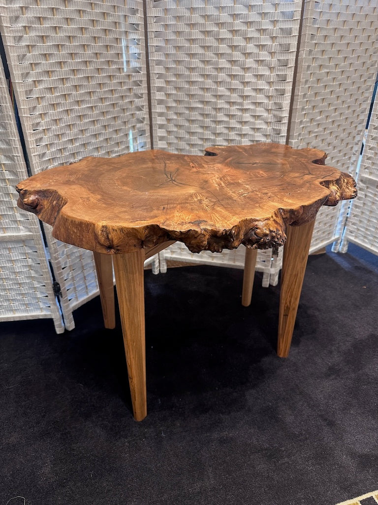 DOUBLE WALNUT COOKIE TABLE