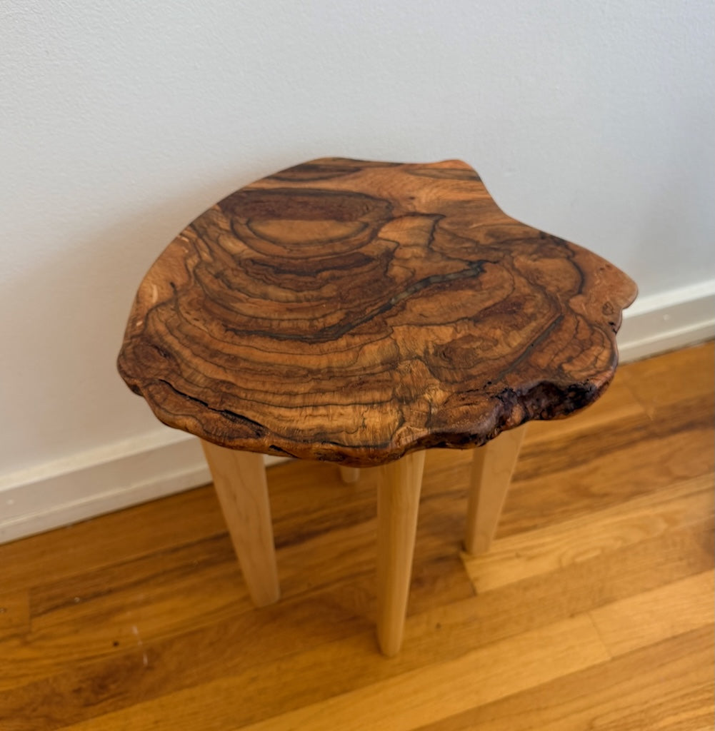 SMALL RED OAK BURL TABLE WITH MAPLE LEGS II