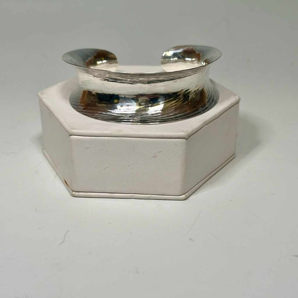 TEXTURED STERLING SILVER CUFF BRACELET MB131B