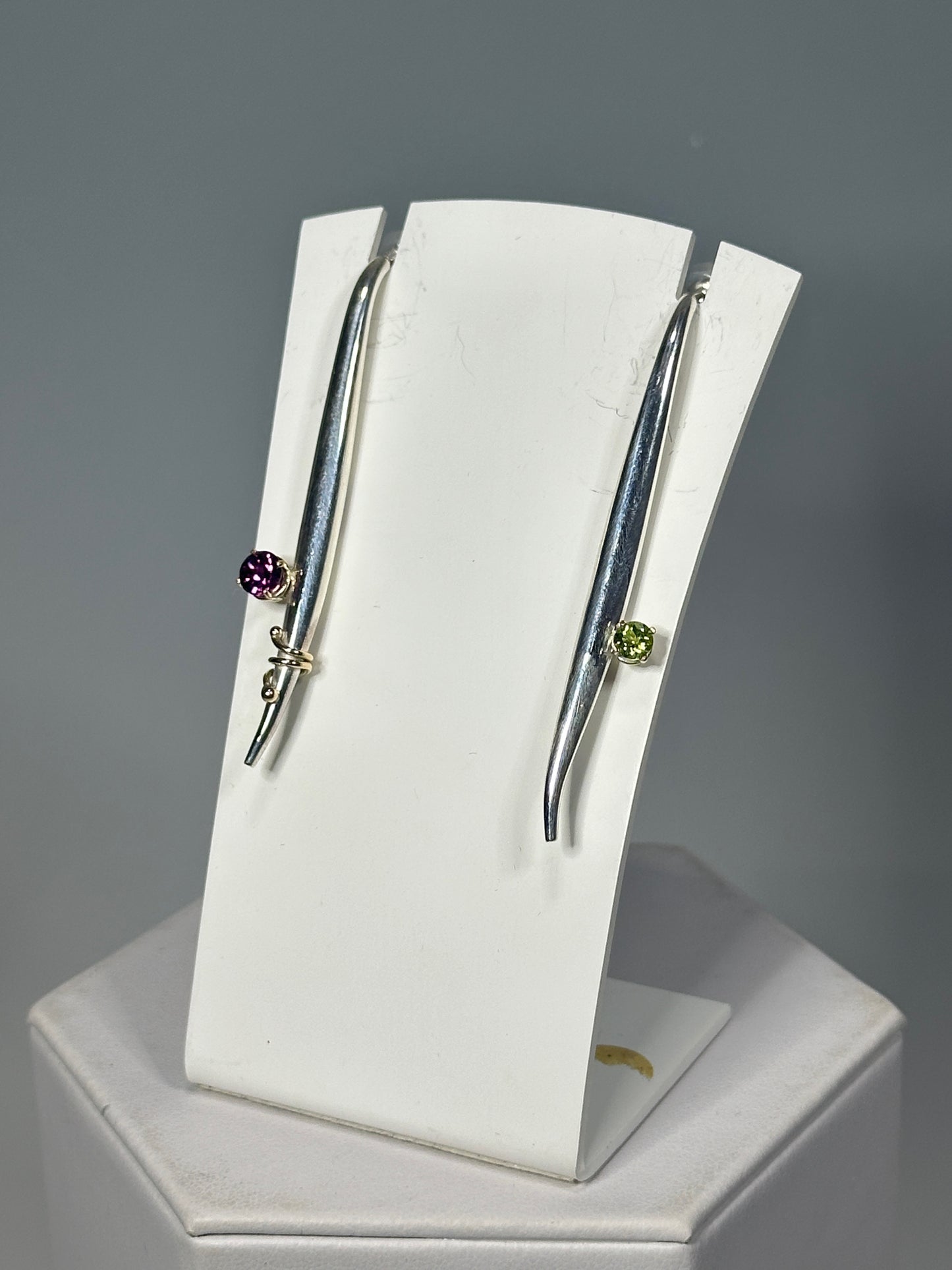 ASYMMETRICAL STERLING SILVER EARRINGS WITH 14K GOLD WRAPS AND GARNET AND PERIDOT MB193E