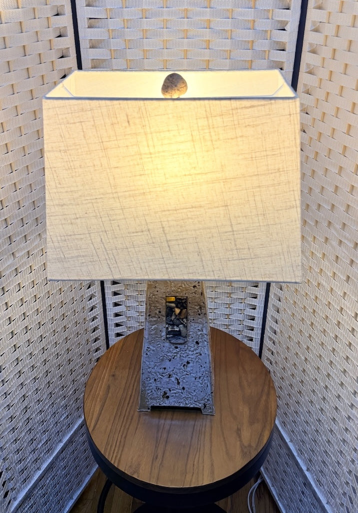 IMBEDDED STONE STONEWARE LAMP WITH SQUARE SHADE MF104