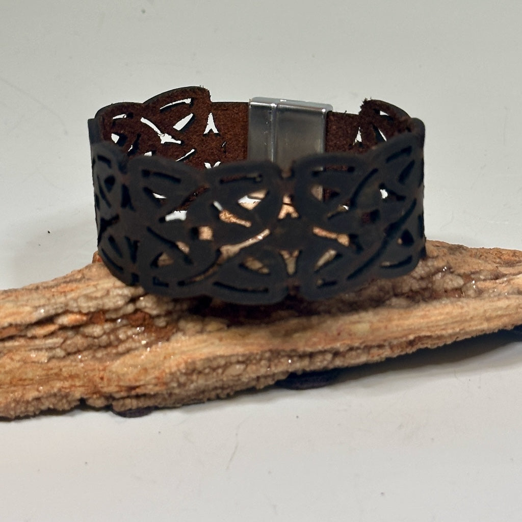 LASER CUT LEATHER BRACELET MN107B
