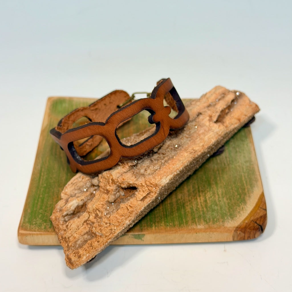 LASER CUT LEATHER BRACELET MN114B
