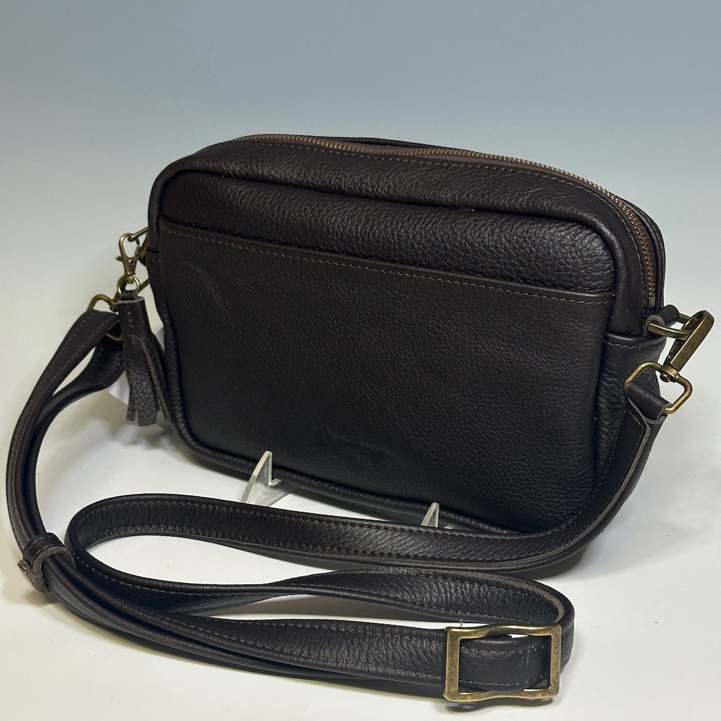 LEATHER CROSSBODY BAG, ESPRESSO - NH107