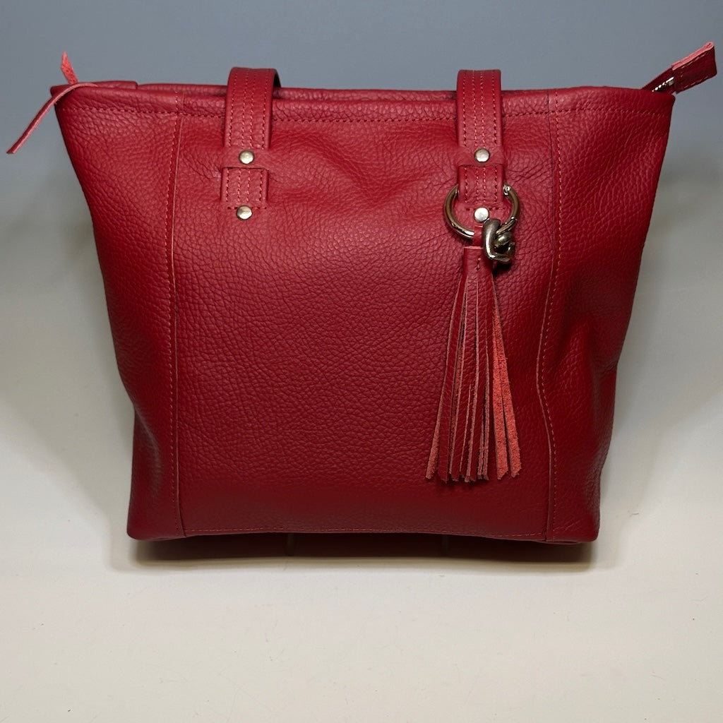LEATHER TOTE WITH TASSEL AND CHARM, RED NH113