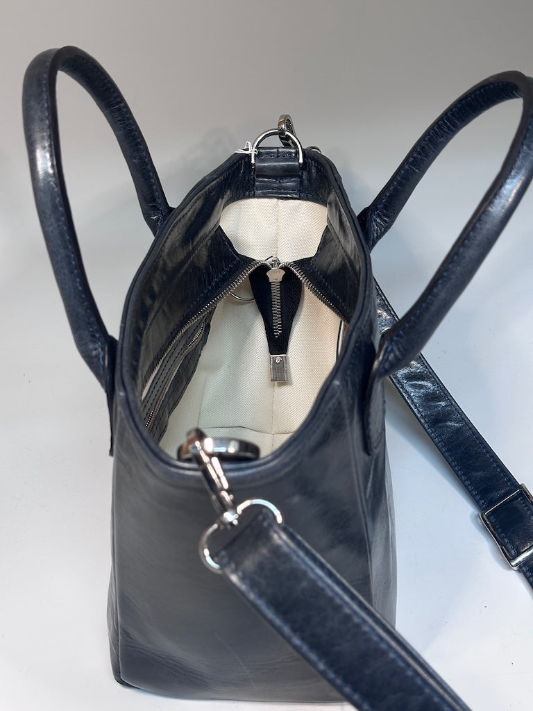 ALTO HANDBAG IN DEEP BLUE LEATHER NH167