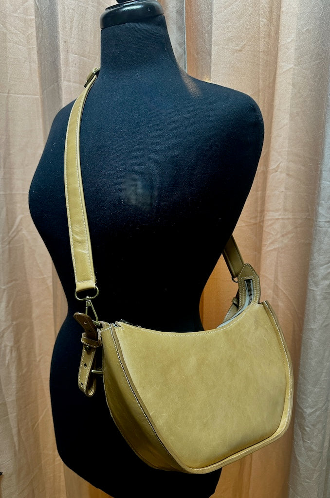 CRESCENDO SWOOP TOP BROWN LEATHER HANDBAG NH177