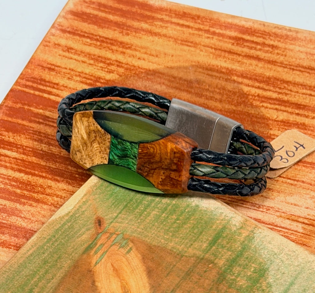 X SMALL MIXED MEDIA WOOD ELIPSE MAGNETIC CLASP BRACELET NL304