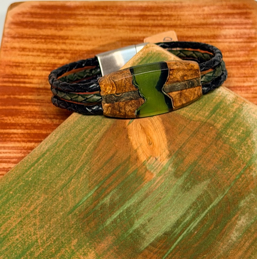 SMALL MIXED MEDIA WOOD RIVER II MAGNETIC CLASP BRACELET NL320