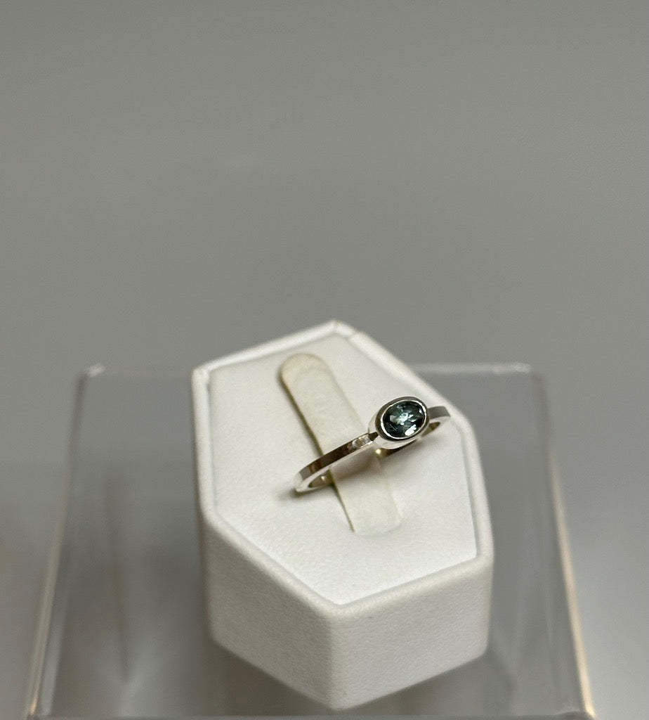 BLUE TOPAZ Sterling Silver Ring NM533R