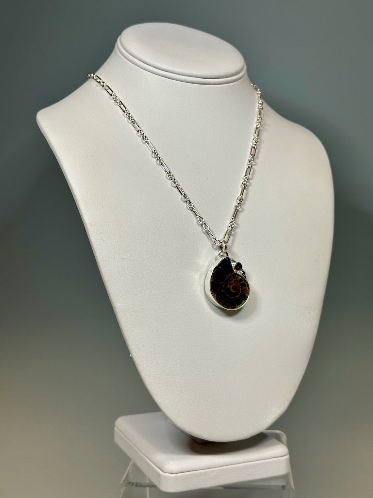 AMMONITE WITH AMOLITE INLAY, KYANITE AND AMETHYST STERLING SILVER NECKLACE - NM564N