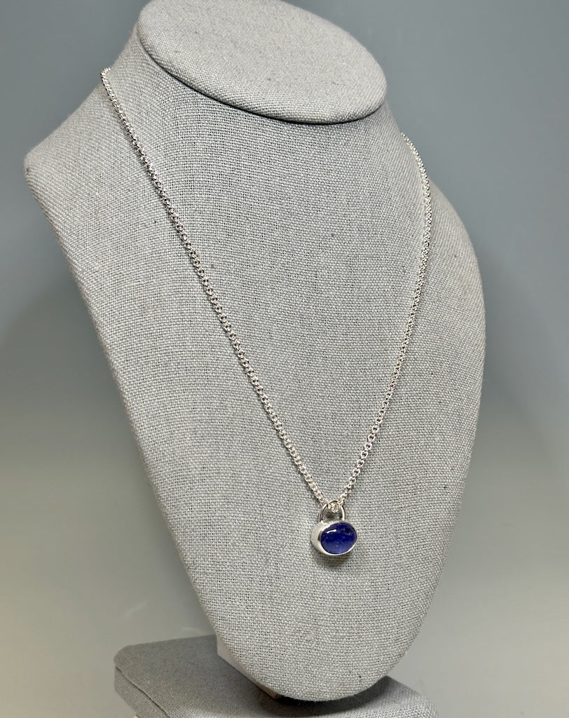 TANZANITE AND WHITE SAPPHIRE NECKLACE - NM646N