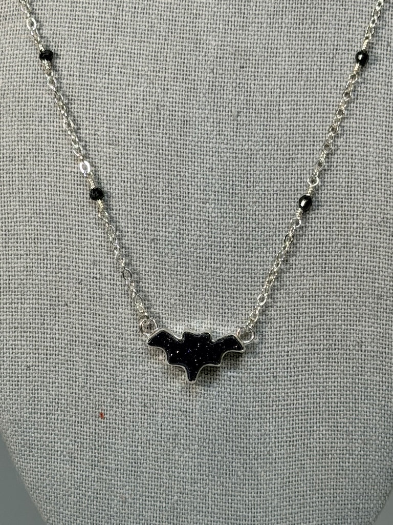 SUNSTONE BAT STERLING SILVER NECKLACE NM705N