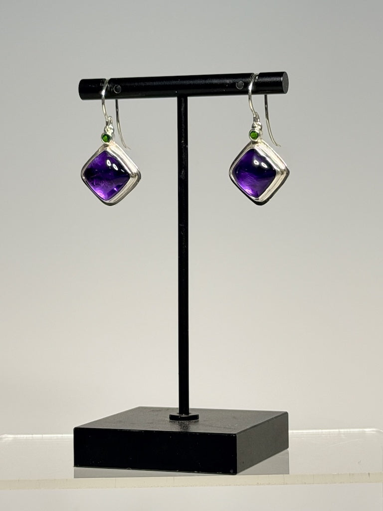 AMETHYST AND CHROME DIOPSIDE EARRINGS NM737E