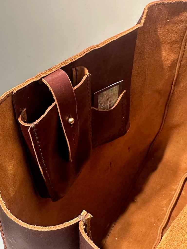 EXTRA LARGE SATCHEL BRIEFCASE WITH BRASS HARDWARE PB116