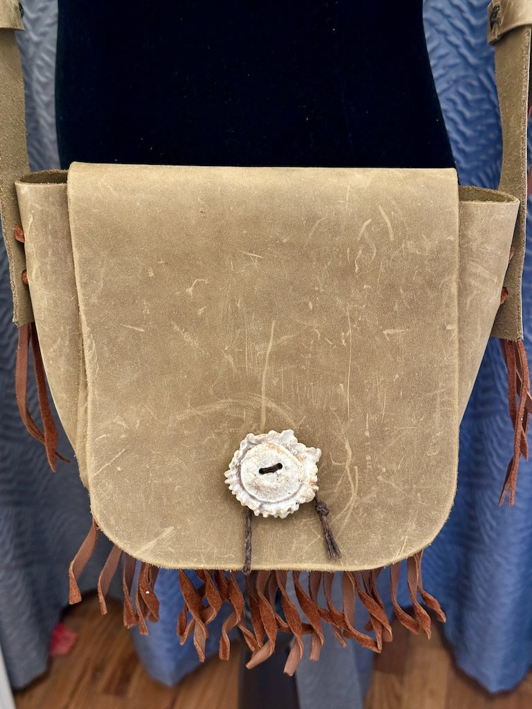 LIGHT TAN LEATHER BOHO STYLE FRINGE LEATHER BAG PB117