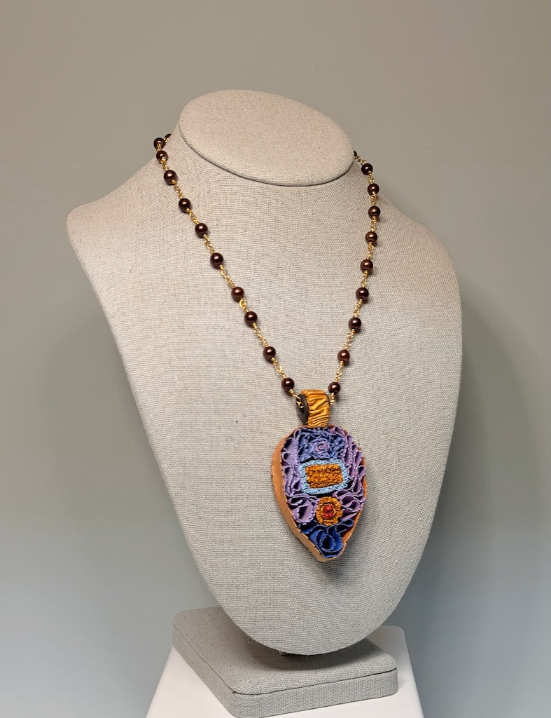 UNIQUE RIBBON EFFECT POLYMER CLAY PENDANT PCN920