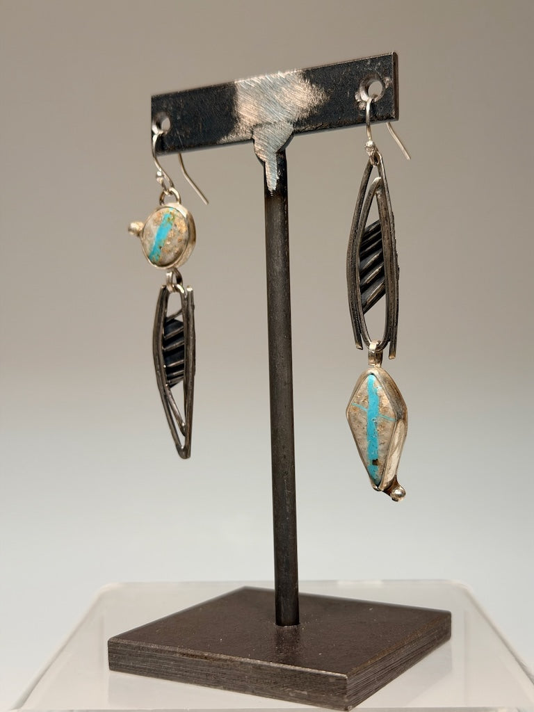 ASSYMETRIC RIBBON TURQUOISE EARRINGS WK128