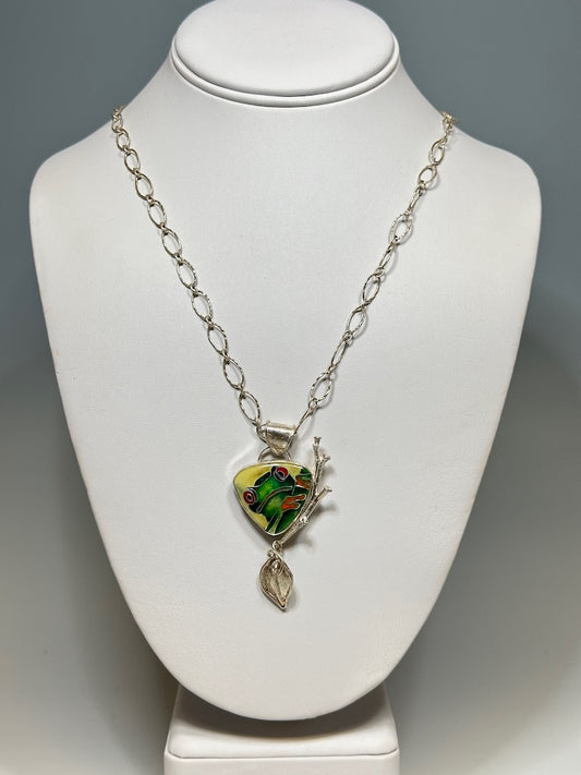 TREE FROG CLOISONNE NECKLACE  WK53
