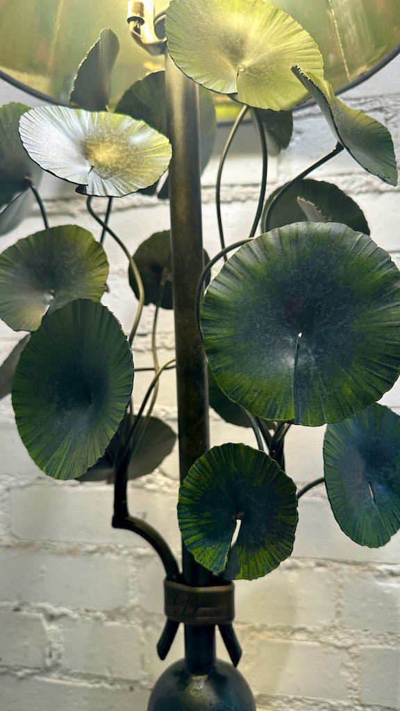LOTUS LEAF LAMP WITH Black Shade