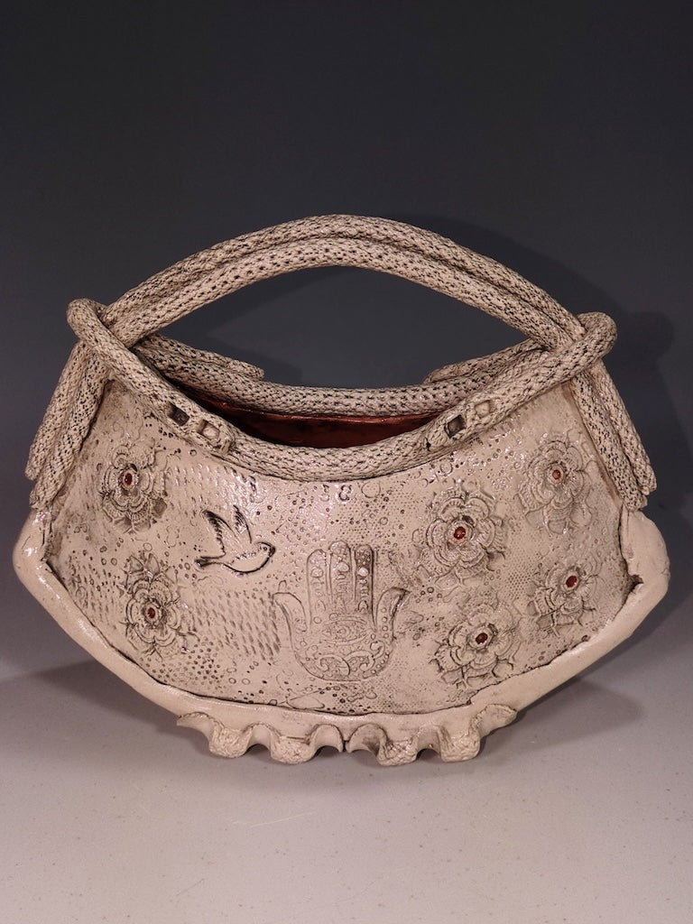 HAND-BUILT STONEWARE SCULPTURE AR102