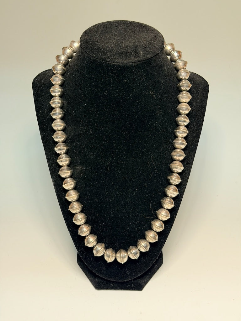 HANDMADE STERLING SILVER BEAD NECKLACE AS218