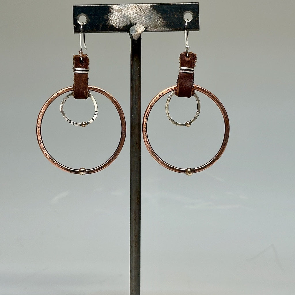ORBIT EARRINGS AS294