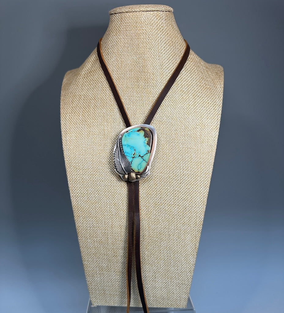 QINGU FEATHER BOLO NECKLACE AS310