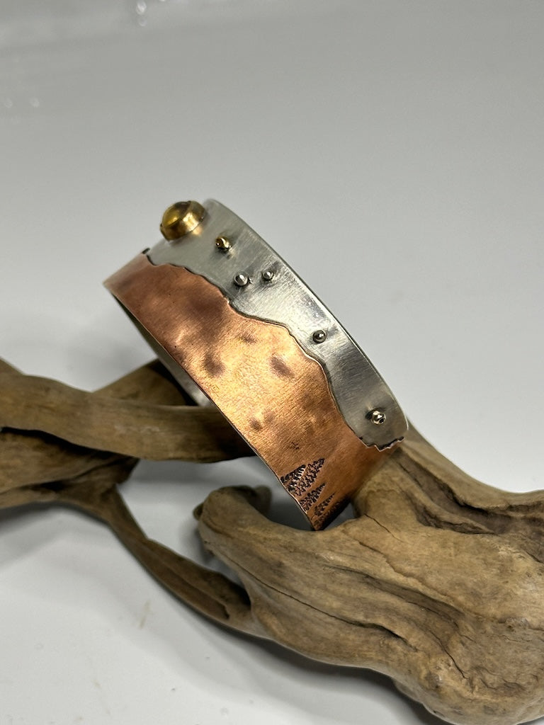 MOUNTAIN SIDE CUFF AS319