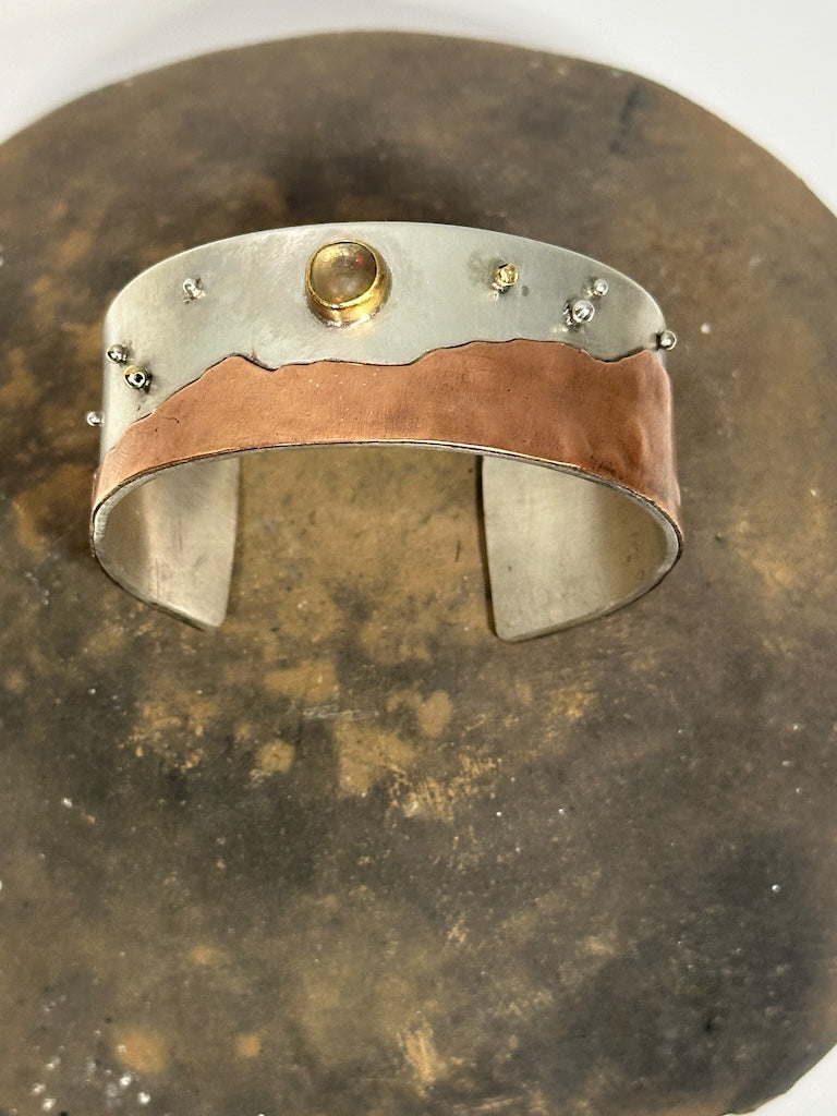 MOUNTAIN SIDE CUFF AS319