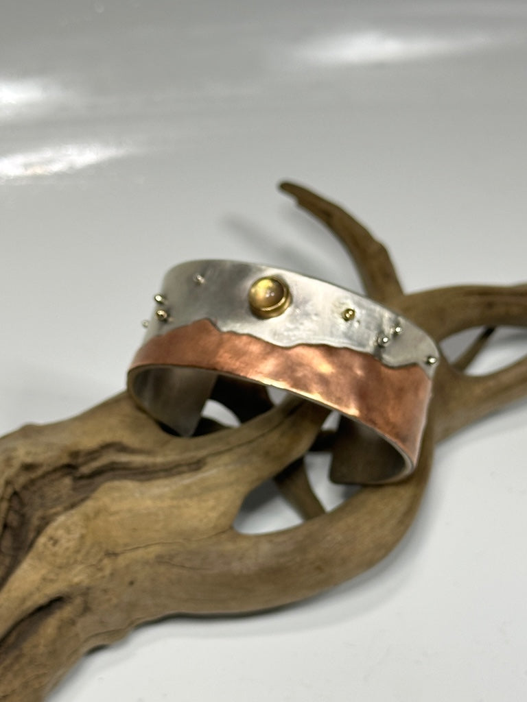 MOUNTAIN SIDE CUFF AS319