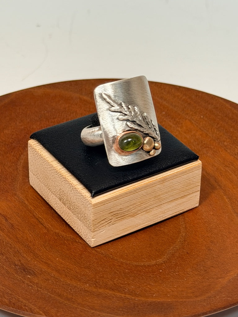 PERIDOT NATURE RING AS358